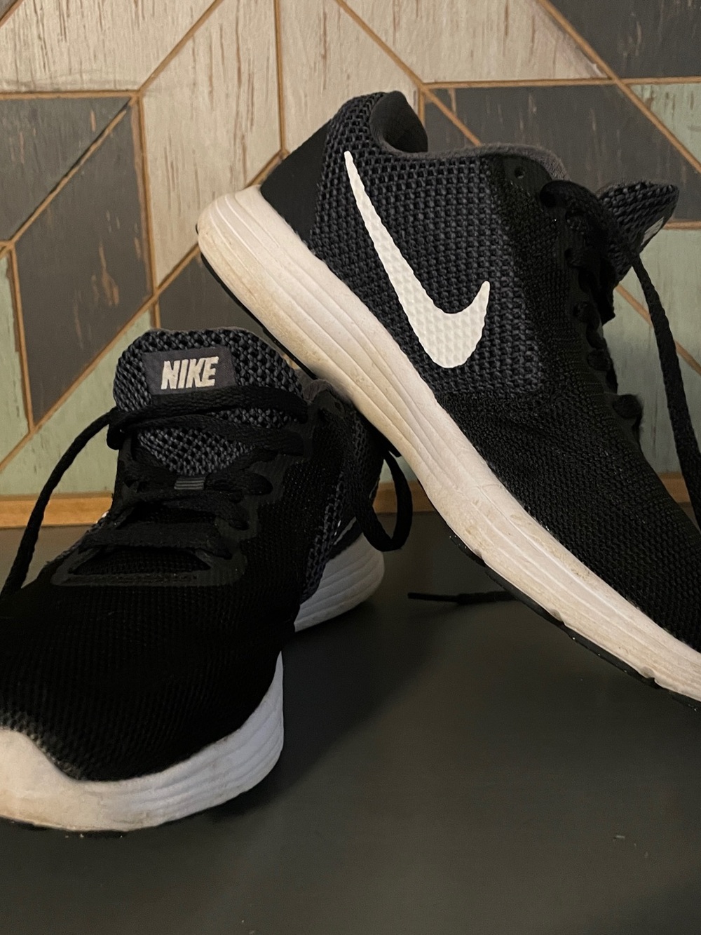 Nike Revolution 3 Running Shoes Black White Mesh Sneakers Women’s 5.5 Wide